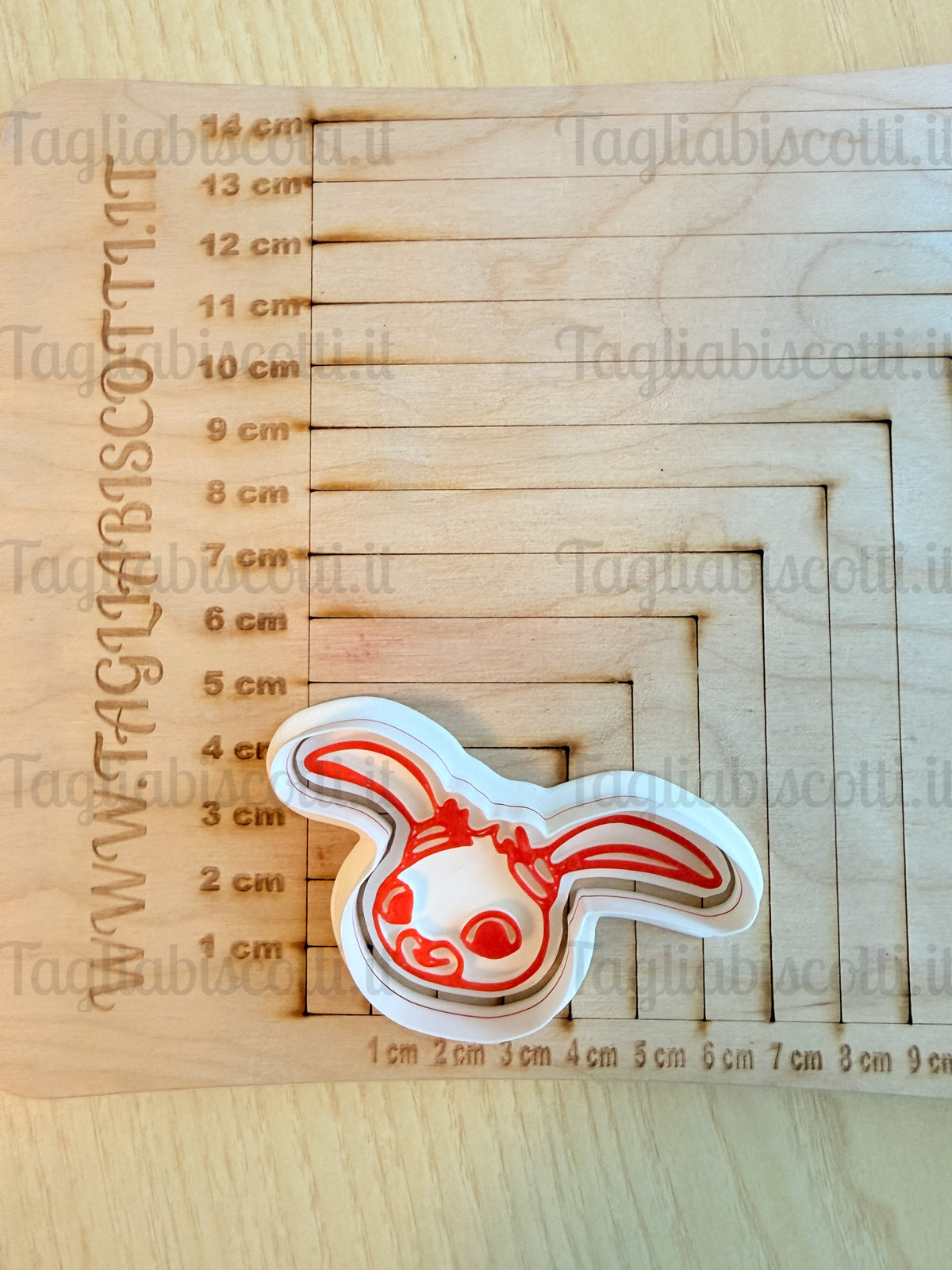 Tagliabiscotti Bin g Personaggi solo viso misura piccola (da 3 a 5cm), per cupcake o creamtart