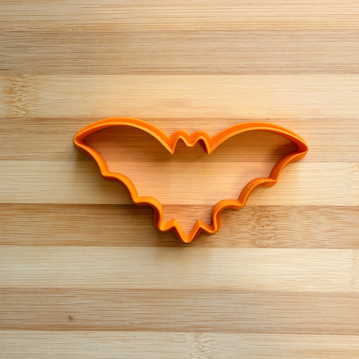 Tagliabiscotti Pipistrello Halloween – Ali Spiegate