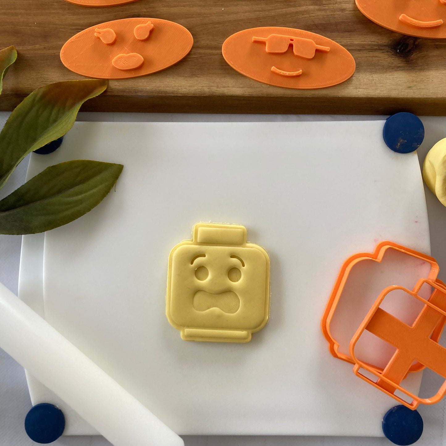 Lego Little Man Head with 8 interchangeable faces - Cookies Cutter - Mold - Mould