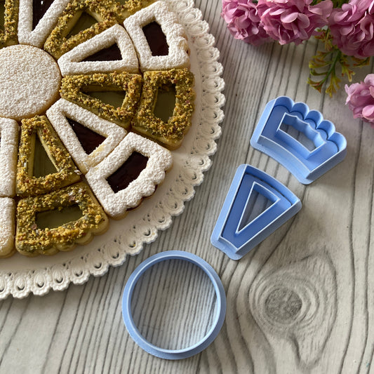 Cookie Cake Mod. 01 - Set Tagliabiscotti “Torta Biscotto” Componibile – Crostata diametro 22 cm - Divisa “Facile & Perfetta” – Cookie Cutter per porzioni precise