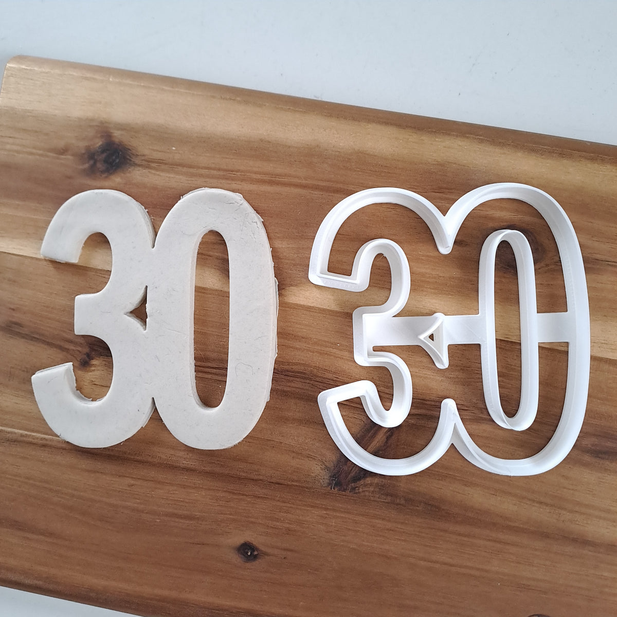 Número 30 - para decoración de tartas - 10cm