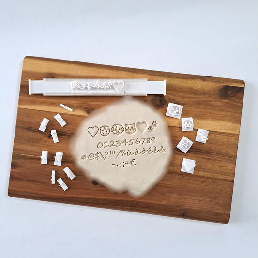 Set Alfabeto Mod. Winter Lettere Embossing