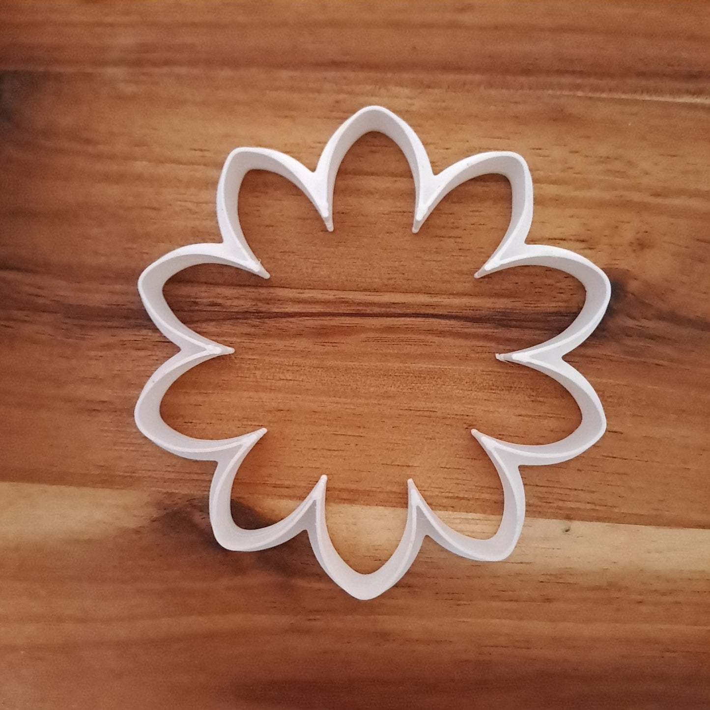 Cutter Cornice Fiore Mod.12 - Dimensioni da 4cm a 25cm - Altezza 1cm