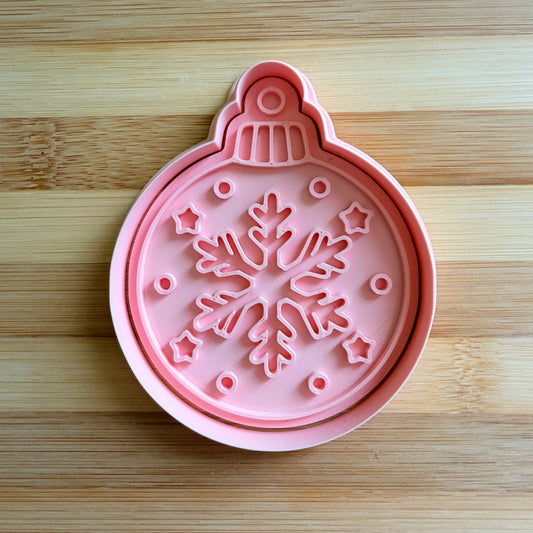 Tagliabiscotti Pallina di Natale con Fiocco di neve - 9,5cm x 8cm