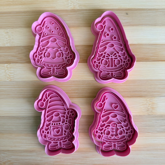Set 4 Tagliabiscotti Gnomi di natale versione femminile – Stampi Natalizi con Dettagli