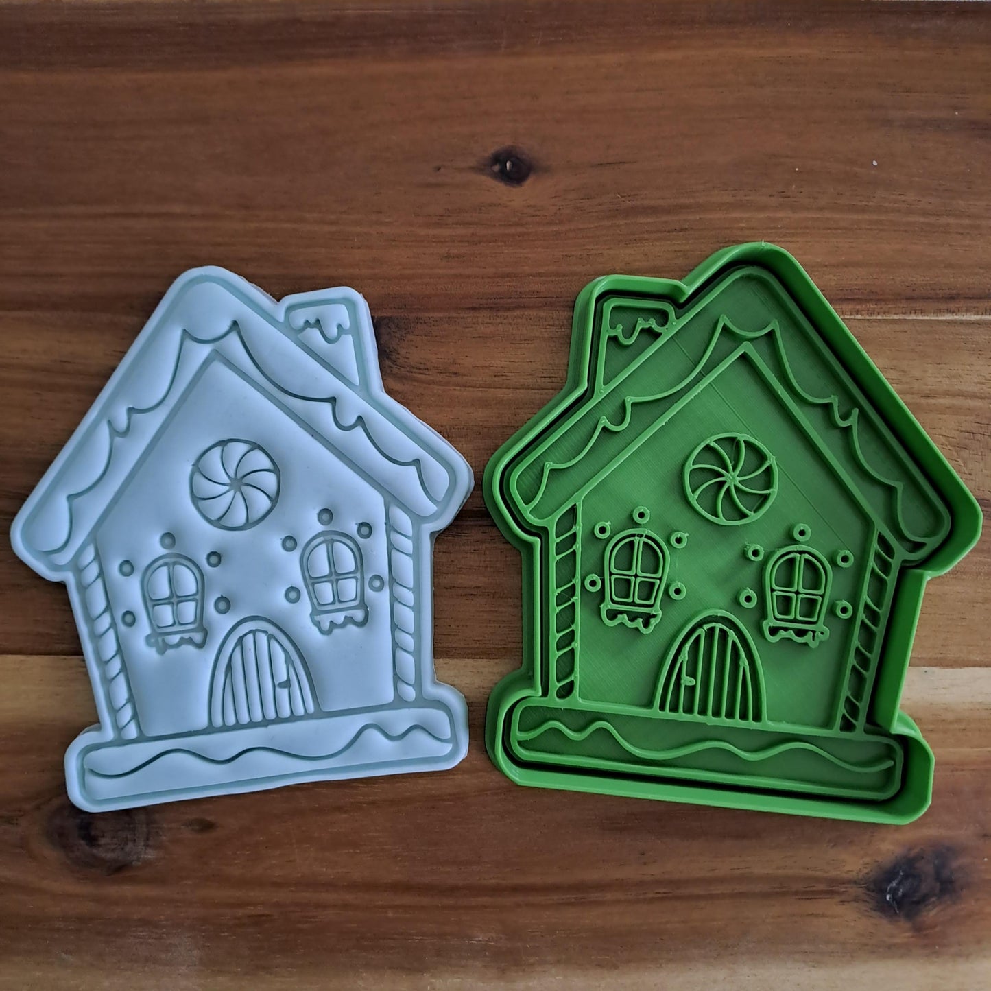 Casetta natalizia mod.1 - cookies cutter - formina - stampo - tagliabiscotti - 10 cm