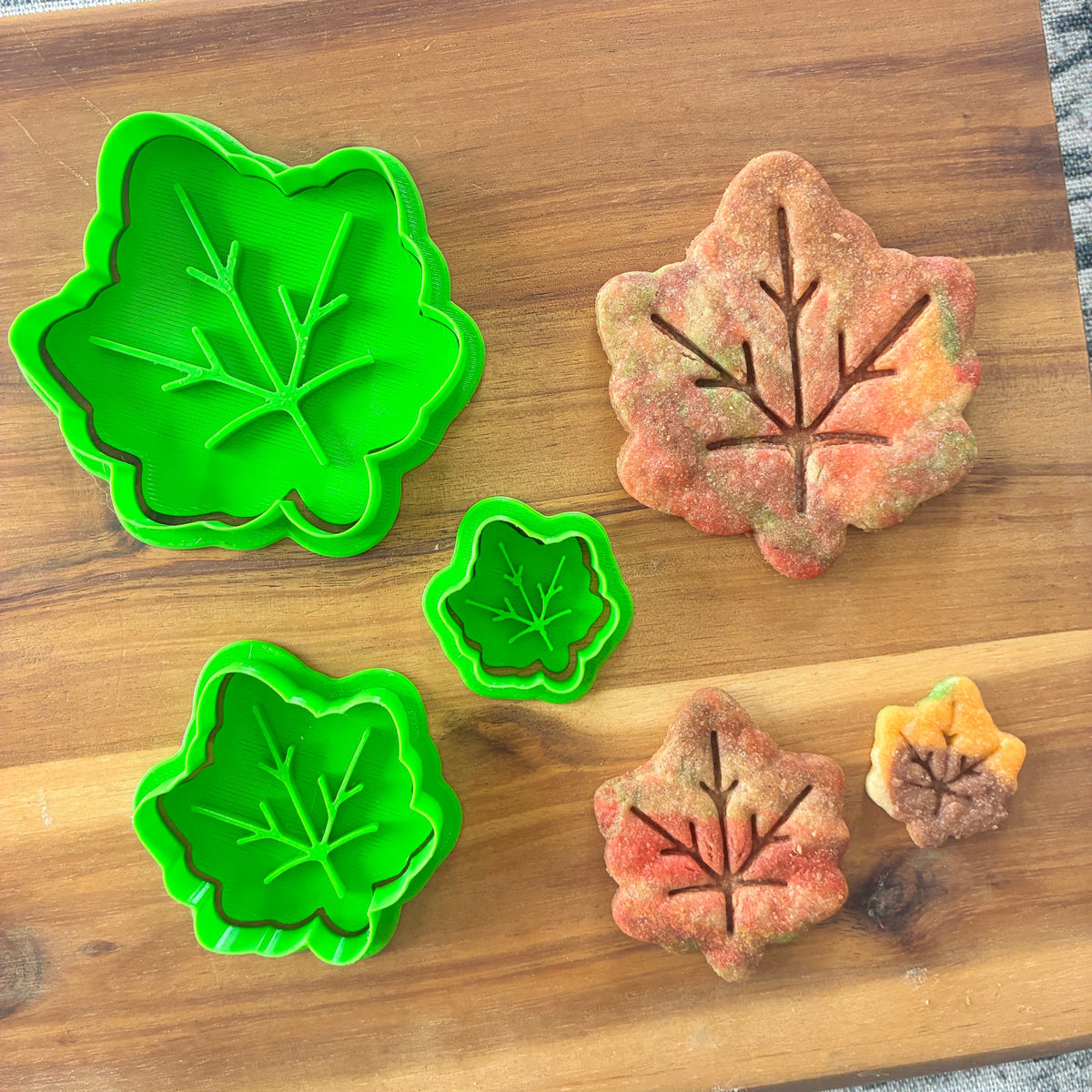 Set Tagliabiscotti Foglie di Acero con Venature – Biscotti Autunnali - 3cm - 5cm - 7,5cm