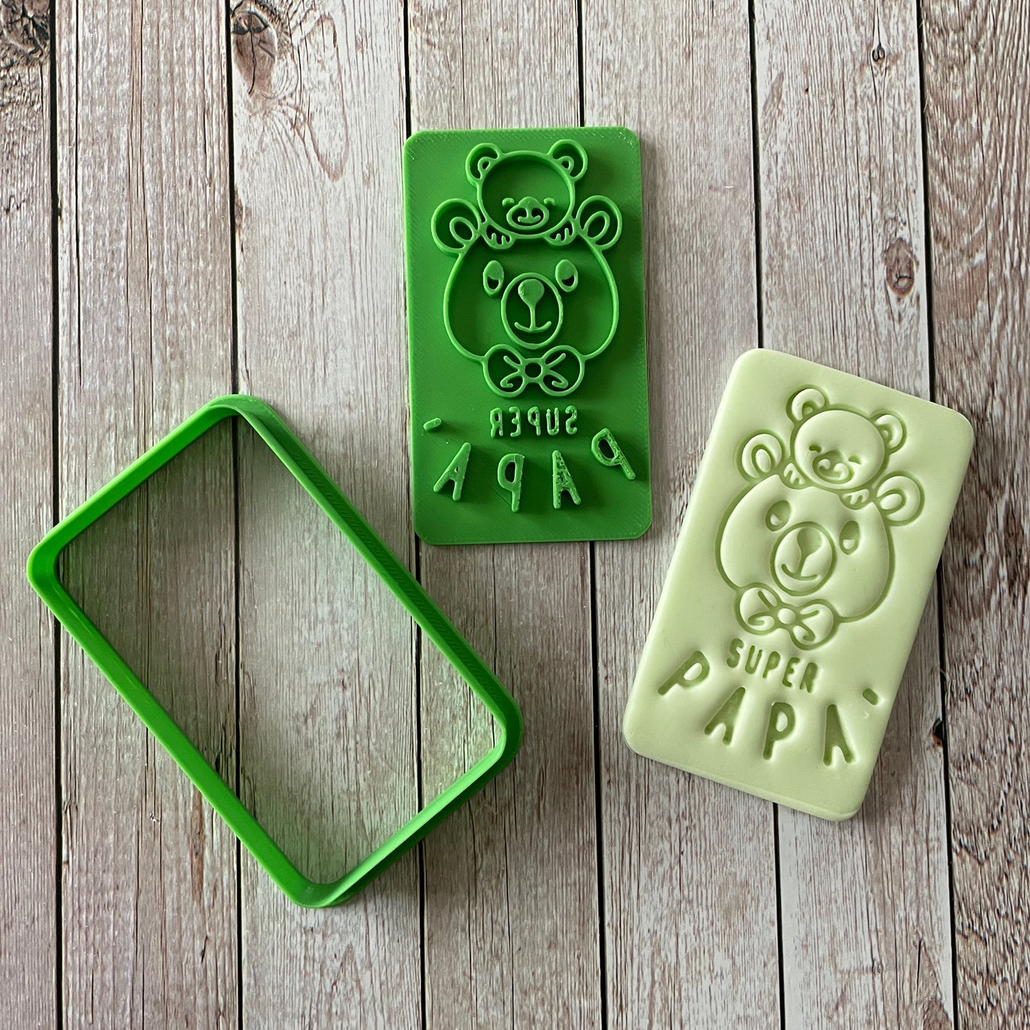 Tagliabiscotti Super papà con orsetti - Festa del Papà - Cookies cutter - Formina / Stampo per biscotti decorazione dolci da 8 a 12cm