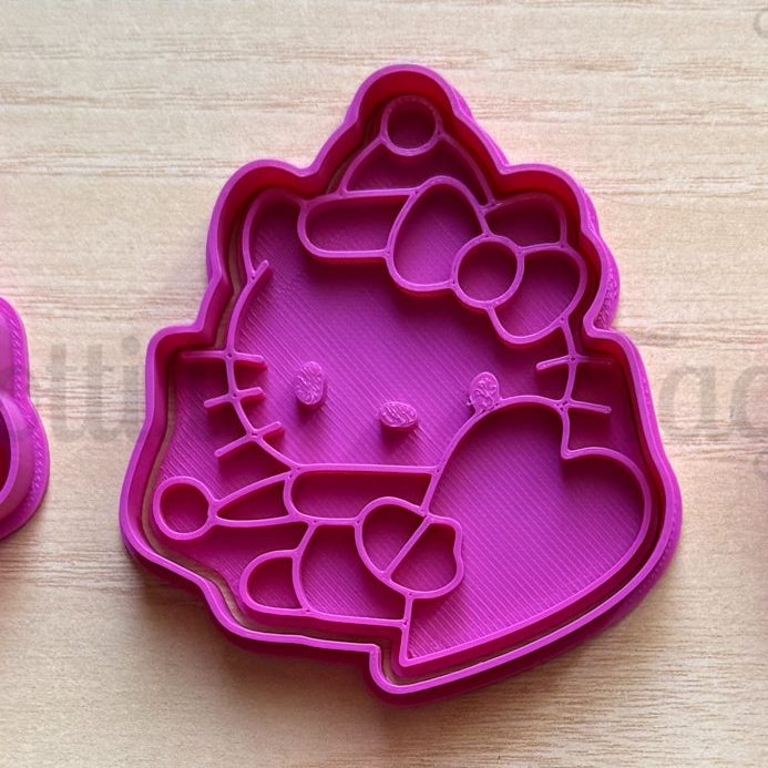 Tagliabiscotti Hello gattina Kitty a tema natalizio - 8cm