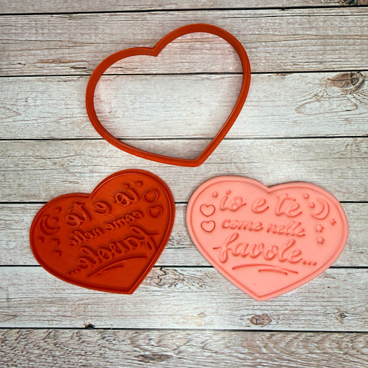 Tagliabiscotti cuore “Io e te come nelle favole” - San Valentino - Cookie cutter - Stampo per biscotti o decorazioni in pasta di zucchero
