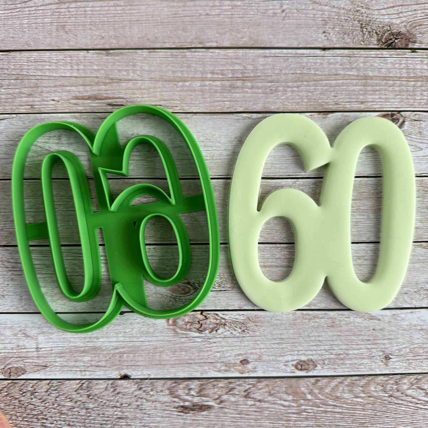 Numbers of your choice from 0 to 100 - for cake decoration - 10cm