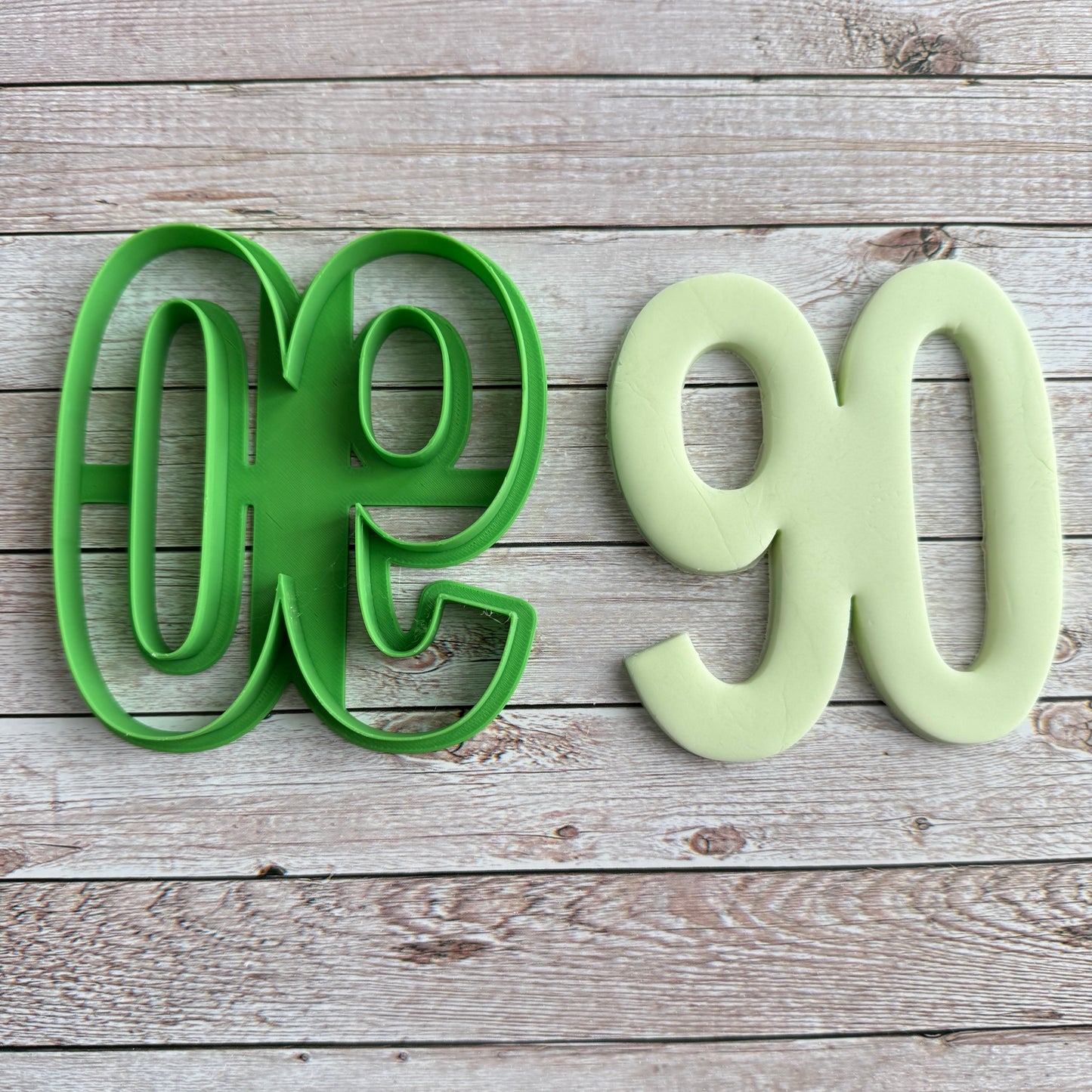 Numbers of your choice from 0 to 100 - for cake decoration - 10cm