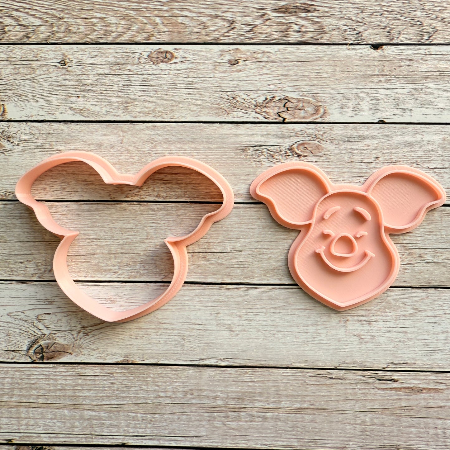 Maialino amico dell'orso orsetto dei cartoni - Cookies Cutter - Formina per Biscotti e Pasta di zucchero