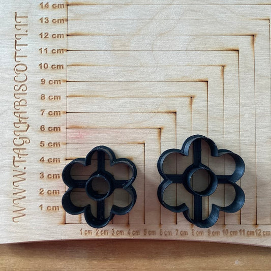 Oeuf de Pâques au Lapin - Biscuit Oeil de taureau - Pâques - Emporte-pièce - Emporte-pièces