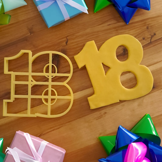 Tagliabiscotti Numeri a scelta da 0 a 100 - per decorazione Torte in pasta di zucchero- 10cm