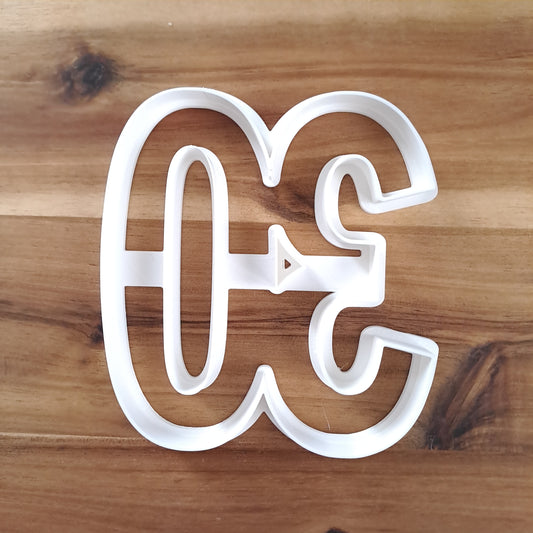 Number 30 - for cake decoration - 10cm